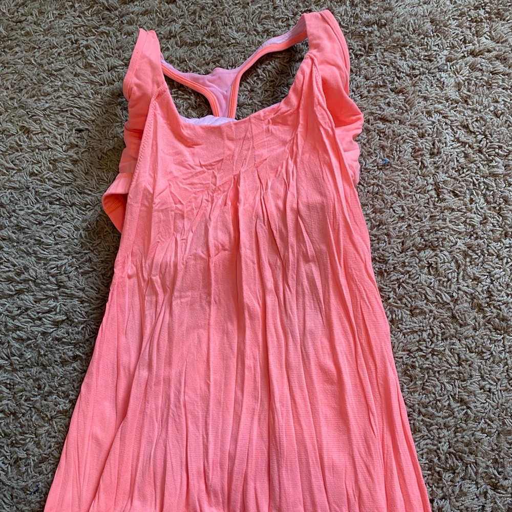 Lululemon tank